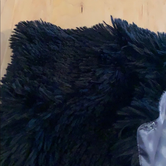 Cherokee Girls Black Faux Fur Shrug /Bolero /Vest - Picture 4 of 4